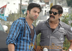 Telugu movie-Vasool Raja Movie Stills photo 15