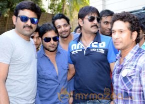 Telugu Warriors Team Meet Sachin Tendulkar & Laxman   photo 23