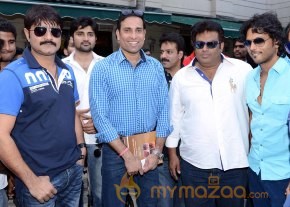 Telugu Warriors Team Meet Sachin Tendulkar & Laxman   photo 10