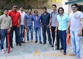 Telugu Warriors Team Meet Sachin Tendulkar & Laxman   photo 22
