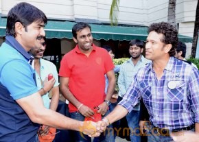 Telugu Warriors Team Meet Sachin Tendulkar & Laxman   photo 75