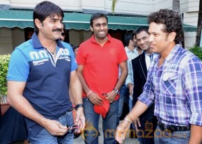 Telugu Warriors Team Meet Sachin Tendulkar & Laxman   photo 98