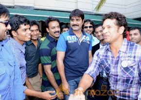 Telugu Warriors Team Meet Sachin Tendulkar & Laxman   photo 9