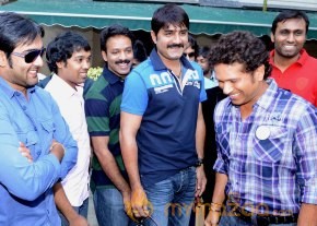Telugu Warriors Team Meet Sachin Tendulkar & Laxman   photo 7