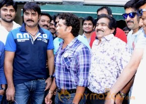 Telugu Warriors Team Meet Sachin Tendulkar & Laxman   photo 52