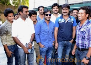 Telugu Warriors Team Meet Sachin Tendulkar & Laxman   photo 81