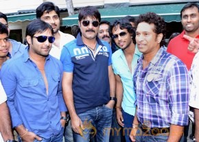 Telugu Warriors Team Meet Sachin Tendulkar & Laxman   photo 77