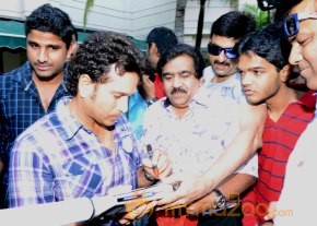 Telugu Warriors Team Meet Sachin Tendulkar & Laxman   photo 82