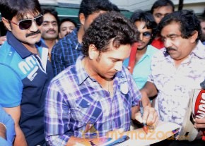Telugu Warriors Team Meet Sachin Tendulkar & Laxman   photo 51