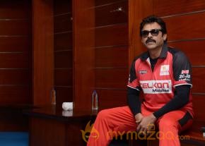 Telugu Warriors Vs Bhojpuri Dabanggs CCL 3 Match Gallery  photo 29