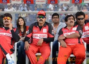 Telugu Warriors Vs Bhojpuri Dabanggs CCL 3 Match Gallery  photo 120