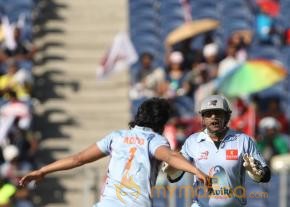 Telugu Warriors Vs Bhojpuri Dabanggs CCL 3 Match Gallery  photo 134