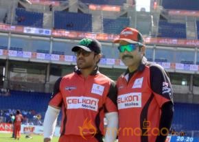 Telugu Warriors Vs Bhojpuri Dabanggs CCL 3 Match Gallery  photo 33