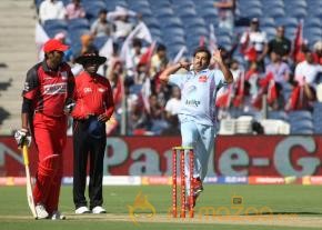 Telugu Warriors Vs Bhojpuri Dabanggs CCL 3 Match Gallery  photo 3