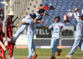 Telugu Warriors Vs Bhojpuri Dabanggs CCL 3 Match Gallery  photo 8