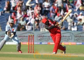 Telugu Warriors Vs Bhojpuri Dabanggs CCL 3 Match Gallery  photo 45
