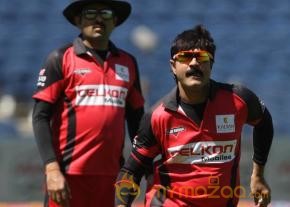 Telugu Warriors Vs Bhojpuri Dabanggs CCL 3 Match Gallery  photo 46