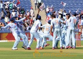 Telugu Warriors Vs Bhojpuri Dabanggs CCL 3 Match Gallery  photo 9