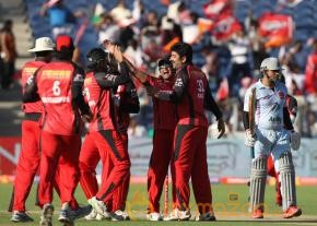 Telugu Warriors Vs Bhojpuri Dabanggs CCL 3 Match Gallery  photo 101