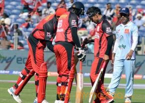 Telugu Warriors Vs Bhojpuri Dabanggs CCL 3 Match Gallery  photo 141