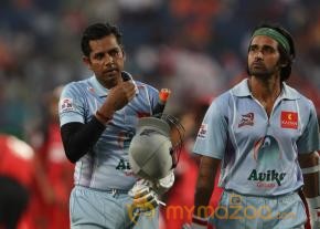 Telugu Warriors Vs Bhojpuri Dabanggs CCL 3 Match Gallery  photo 17