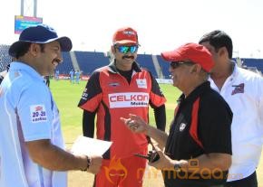 Telugu Warriors Vs Bhojpuri Dabanggs CCL 3 Match Gallery  photo 37