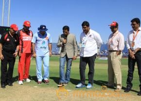 Telugu Warriors Vs Bhojpuri Dabanggs CCL 3 Match Gallery  photo 27