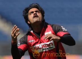 Telugu Warriors Vs Bhojpuri Dabanggs CCL 3 Match Gallery  photo 114