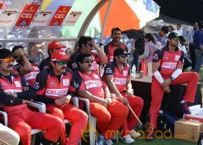 Telugu Warriors Vs Bhojpuri Dabanggs CCL 3 Match Gallery  photo 91