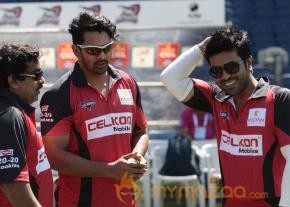 Telugu Warriors Vs Bhojpuri Dabanggs CCL 3 Match Gallery  photo 60