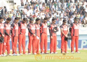 Telugu Warriors Vs Karnataka Bulldozers CCL 3 Match Gallery  photo 72