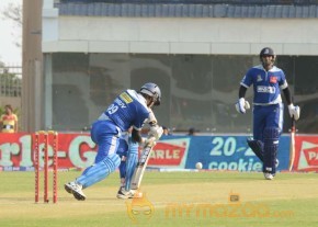 Telugu Warriors Vs Karnataka Bulldozers CCL 3 Match Gallery  photo 47