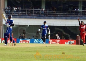 Telugu Warriors Vs Karnataka Bulldozers CCL 3 Match Gallery  photo 73