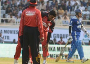 Telugu Warriors Vs Karnataka Bulldozers CCL 3 Match Gallery  photo 122