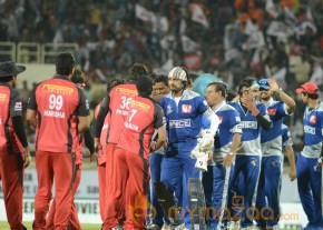 Telugu Warriors Vs Karnataka Bulldozers CCL 3 Match Gallery  photo 51