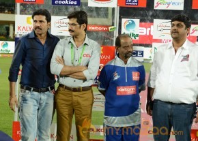 Telugu Warriors Vs Karnataka Bulldozers CCL 3 Match Gallery  photo 106