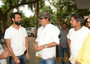 Thikka First Look Release Photos