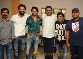 Thikka First Look Release Photos photo 41