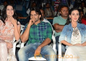Thikka First Look Release Photos photo 43