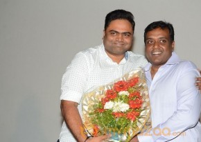 Thikka First Look Release Photos photo 7