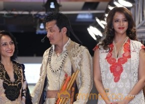Tollywood Celebs At BlendersPride Fashion Week 2012 photo 7