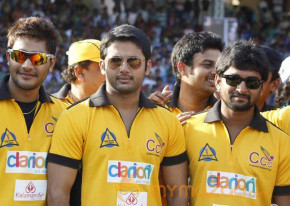 Tollywood VS Bollywood Cricket Match Photos photo 16