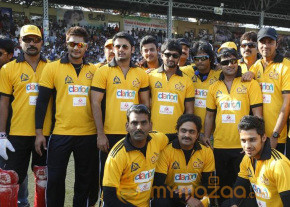 Tollywood VS Bollywood Cricket Match Photos photo 22