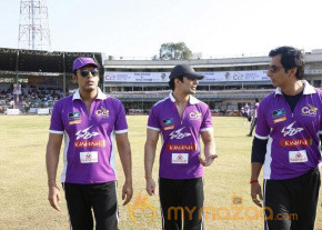 Tollywood VS Bollywood Cricket Match Photos photo 28