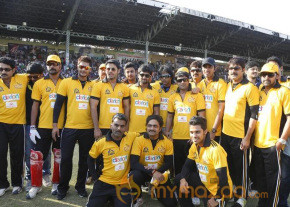 Tollywood VS Bollywood Cricket Match Photos photo 13