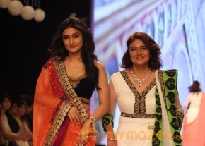 TV Celebs Walk the Ramp at IIJW 2013 photo 8