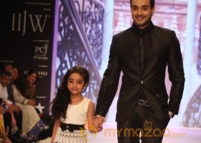 TV Celebs Walk the Ramp at IIJW 2013 photo 4