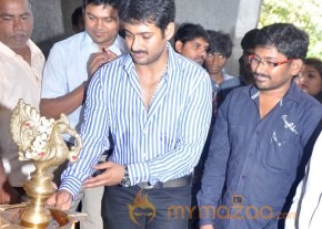 Uday Kiran New Movie Lunch Gallery photo 25
