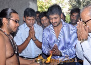 Uday Kiran New Movie Lunch Gallery photo 6