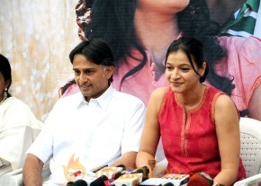 ‘Ye Maaya Chesaave’ Press Meet-Gallery photo 10